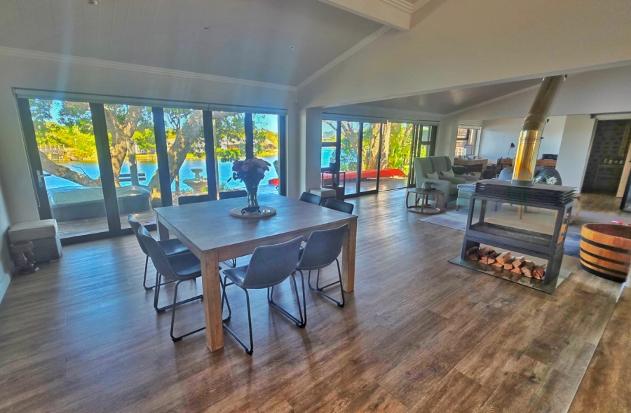 5 Bedroom Property for Sale in Wilderness Central Western Cape